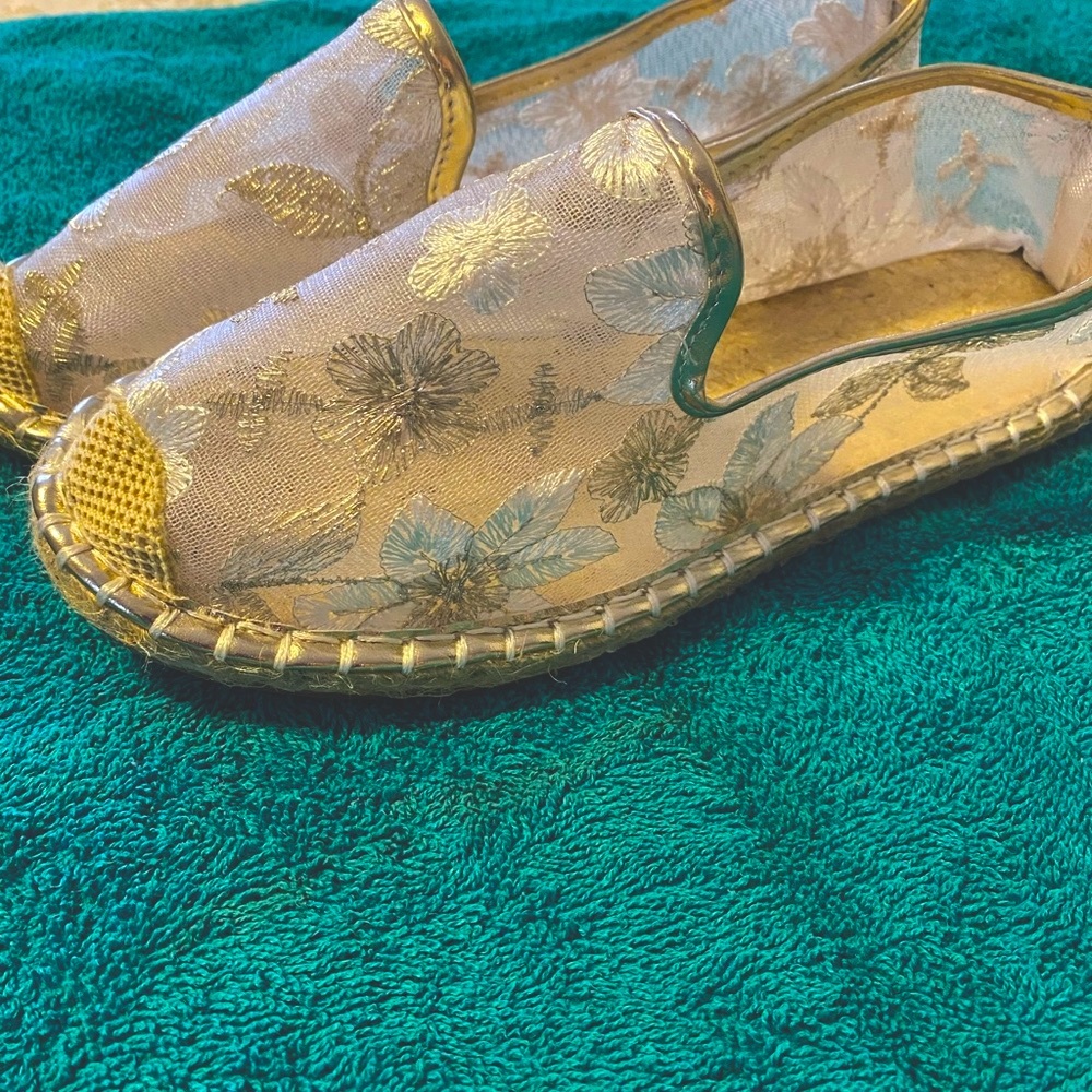 SHEIN- Brand new in box loafer/flat